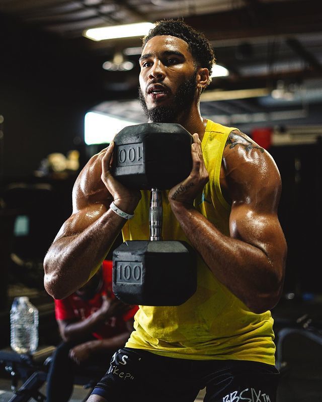 九游-波士顿凯尔特人训练开放日，加时末段更衣室发声引欢呼，欧联在即，临场指挥获称赞的简单介绍-九游